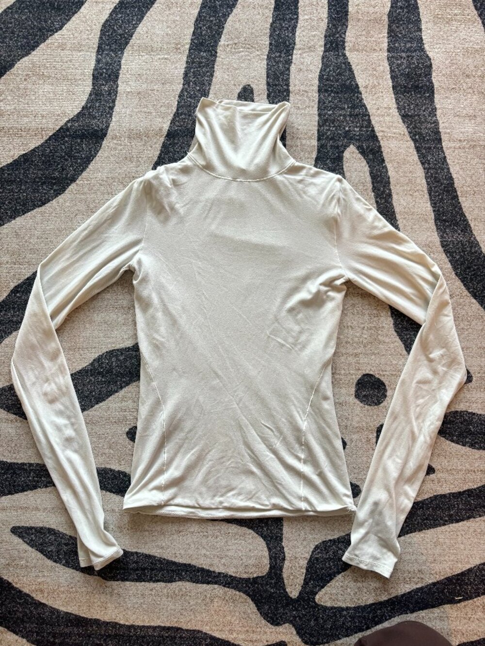 Lululemon Cream Long sleeve top